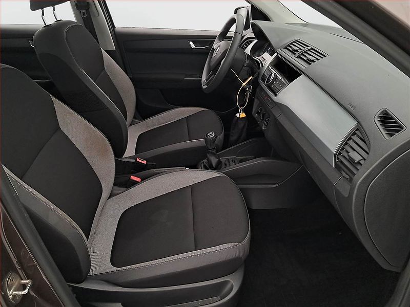 Škoda Fabia (2017) 1.2 TSI, ČR,1.maj - fotka 9 z 16