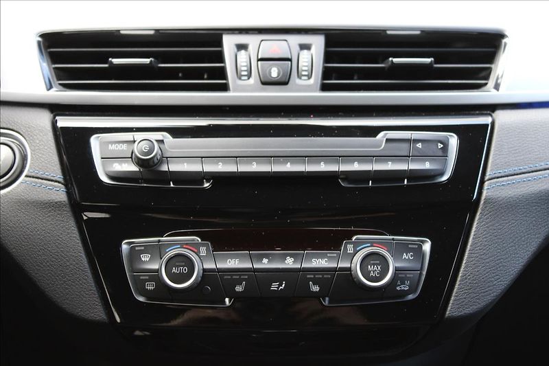 BMW X2 20d xDrive/M-Paket/TOP/CZ - fotka 24 z 40