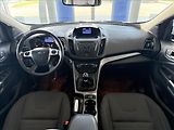 Ford Kuga 2,0   1.MAJ,4X4,SERVISKA,ČR,TA - náhled 19