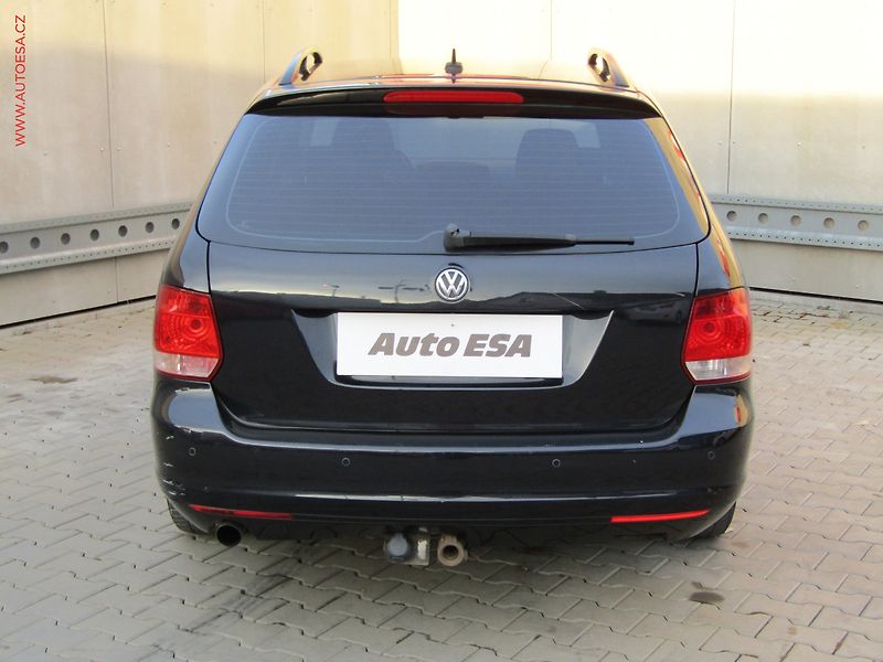 Volkswagen Golf (2013) 1.6 TDi, Highline, TZ - fotka 5 z 18