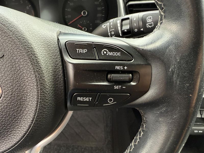 Kia Stonic (2019) EXCLUSIVE 1.4 AUTOMAT - fotka 14 z 14