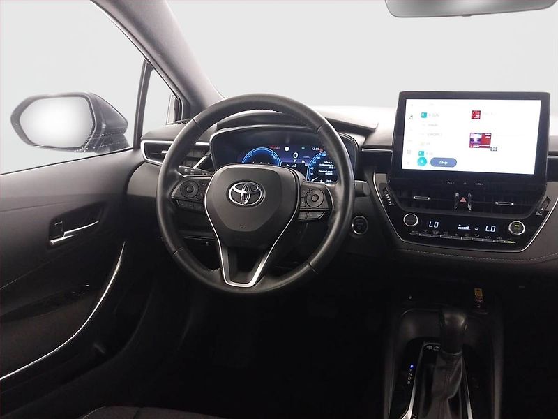 Toyota Corolla (2024) 1.8 Hybrid - fotka 7 z 24