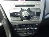 Honda Civic 1.8 i-VTEC 104kW TOURING - náhled 14