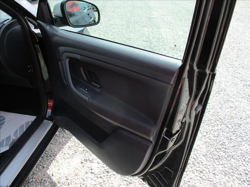 Škoda Fabia 1,2 TSI, digi klima, serviska, - fotka 10 z 33