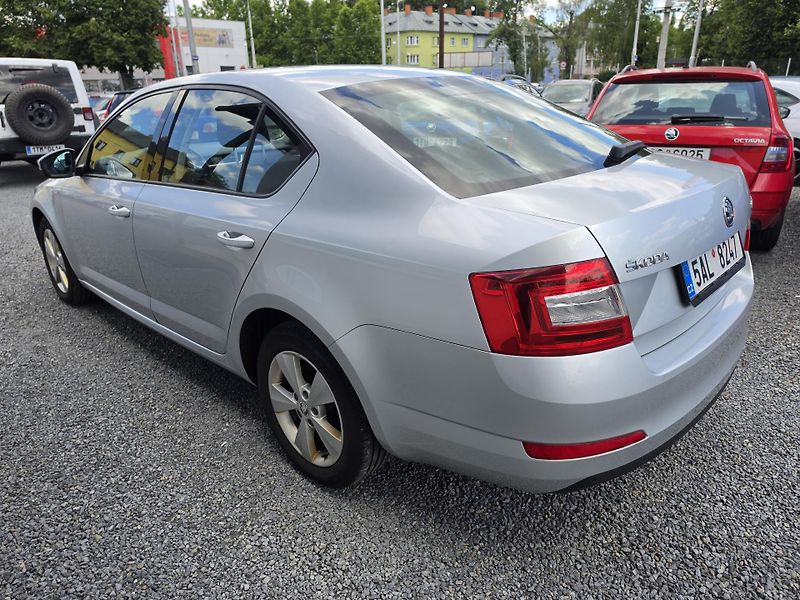 Škoda Octavia 1.6 TDI DSG  - fotka 3 z 20