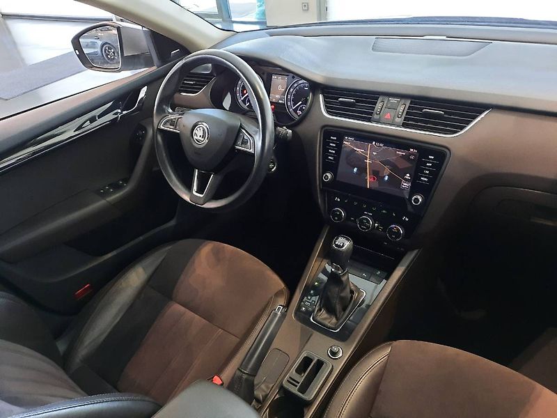 Škoda Octavia (2017) Laurin&Klement 2.0 TDI 4x4 (13 - fotka 12 z 26