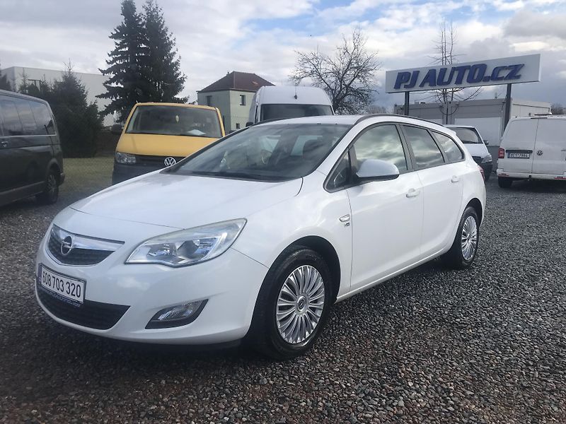 Opel Astra 1.4i 74 KW,KLIMA ,TEMPOMAT.... - fotka 1 z 17