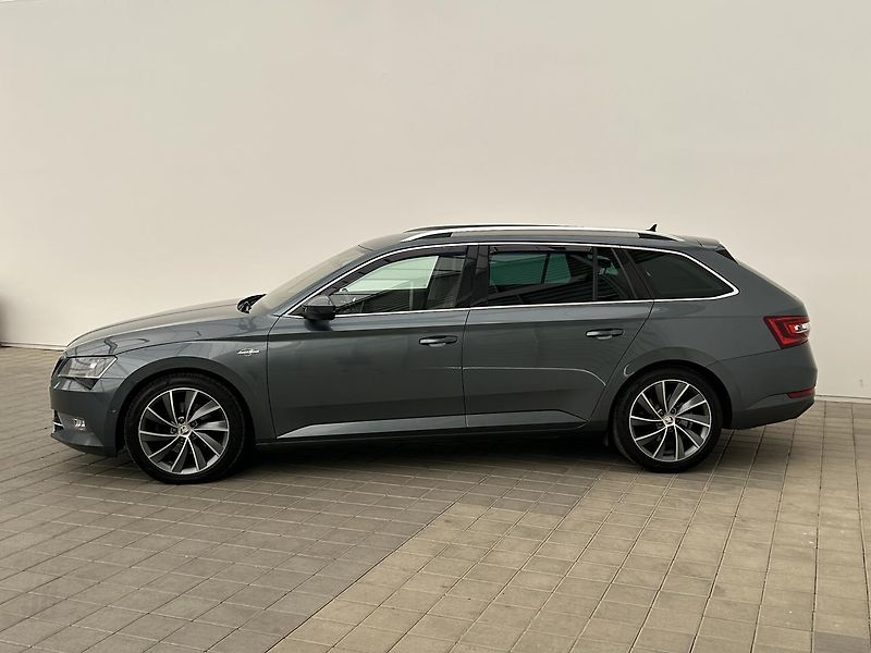Škoda Superb 2.0 TDI L&K - fotka 3 z 29