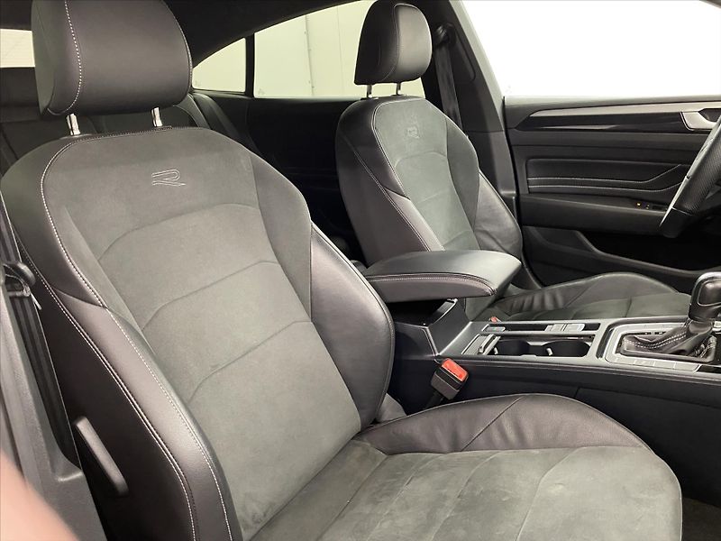 Volkswagen Arteon 2,0 TDi 147kW DSG R-LINE - fotka 8 z 28