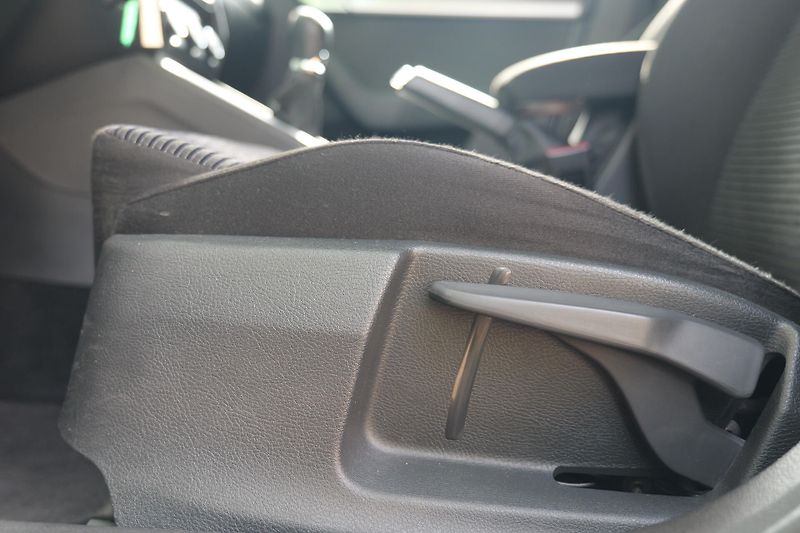 Škoda Octavia 1.4 TSI Tažné Tempomat R17 Alu - fotka 11 z 26