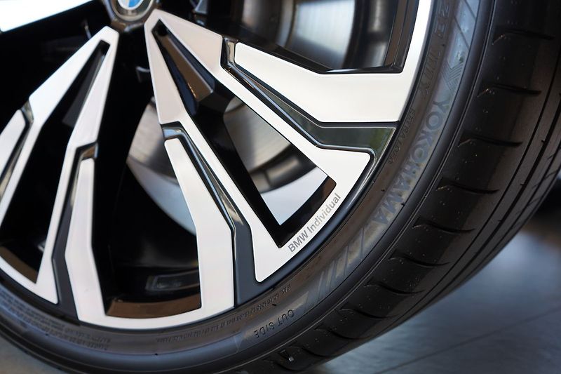 BMW X7 40d xDrive, Nezávislé, Tažné - fotka 13 z 49