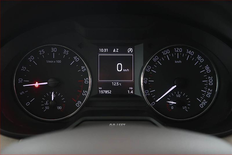 Škoda Octavia (2014) 2.0 TDI, Automat, Serv.kniha - fotka 11 z 19