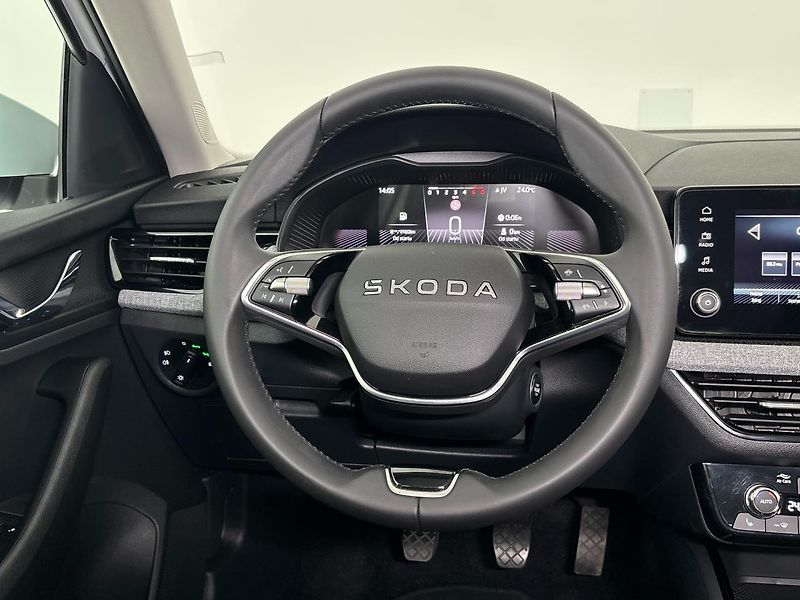 Škoda Kamiq Selection - fotka 18 z 28