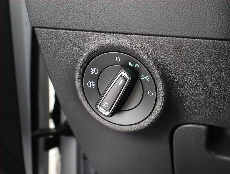 Škoda Karoq (2023) Style 2.0 TDI - fotka 16 z 24