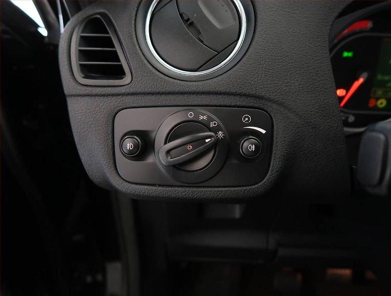 Ford S-MAX (2008) 2.2 TDCi, nová STK, Tažné - fotka 19 z 23