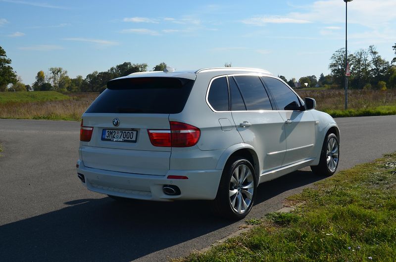 BMW X5 (2007) 3,0 D (M57) 173kW, 4x4, M pack - fotka 5 z 46