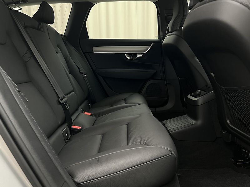 Volvo V90 T6 AWD RECHARGE PLUS REZERVACE - fotka 20 z 45