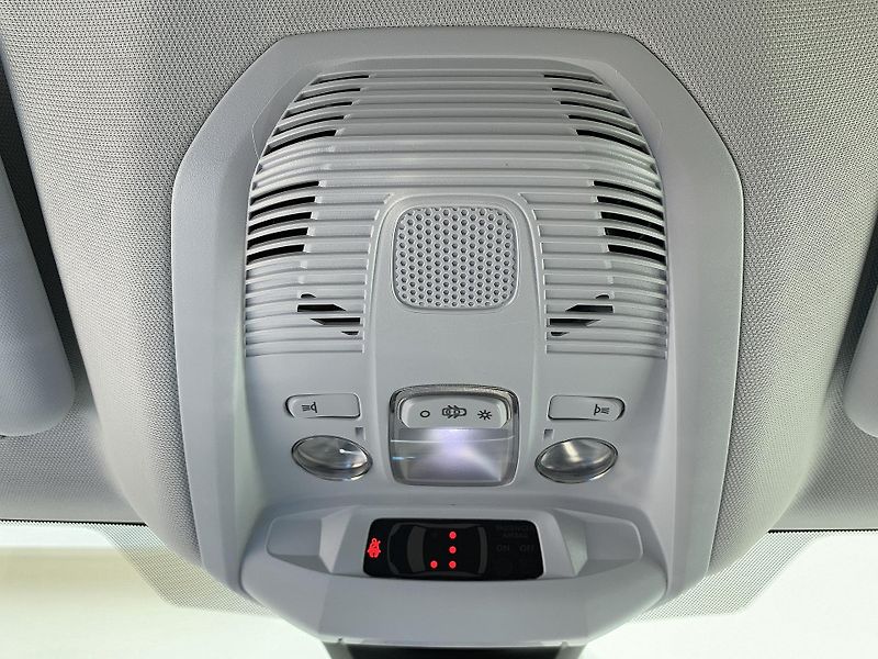 Peugeot 3008 ALLURE+ 1.2 PureTech 96kW AT - fotka 23 z 27