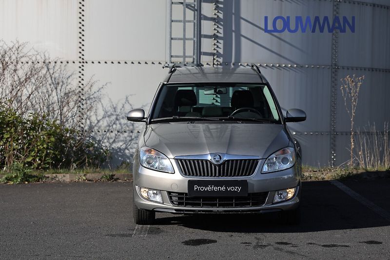 Škoda Roomster TSI AMBIENTE - fotka 4 z 17