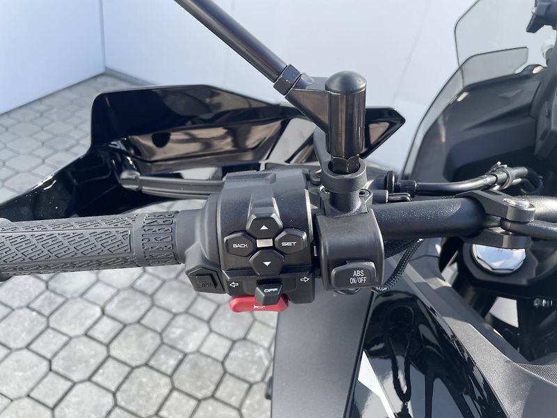 CFMOTO (2026) 700MT Adventure EU5+ - fotka 13 z 14
