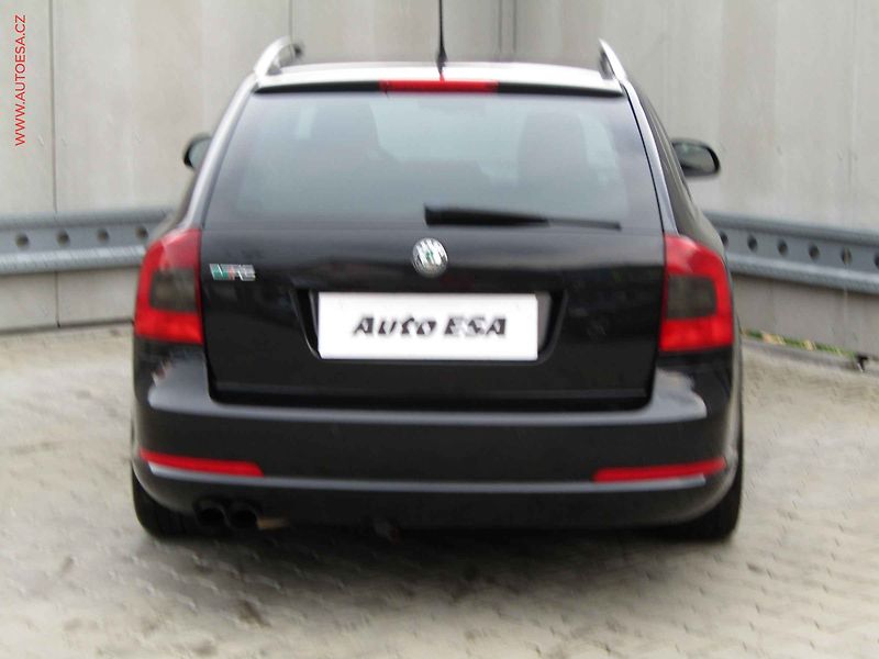Škoda Octavia (2012) 2.0 TSi, RS, DSG, xenon, TZ - fotka 5 z 19