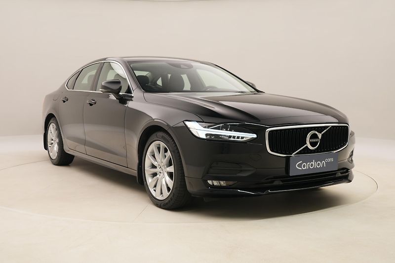 Volvo S90 D4 MOMENTUM AUT  - fotka 14 z 43