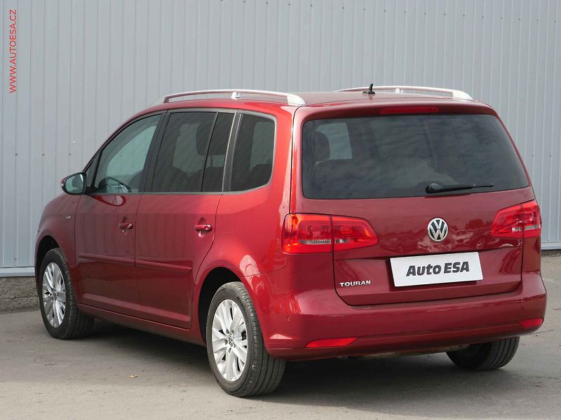 Volkswagen Touran (2014) 1.2 TSi, Life, panor, +kola - fotka 6 z 18