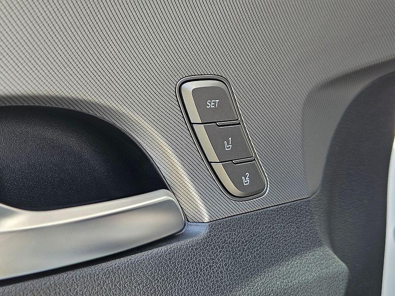 Hyundai Santa Fe 1.6 T-GDi PHEV,1.maj., Luxury - fotka 11 z 54