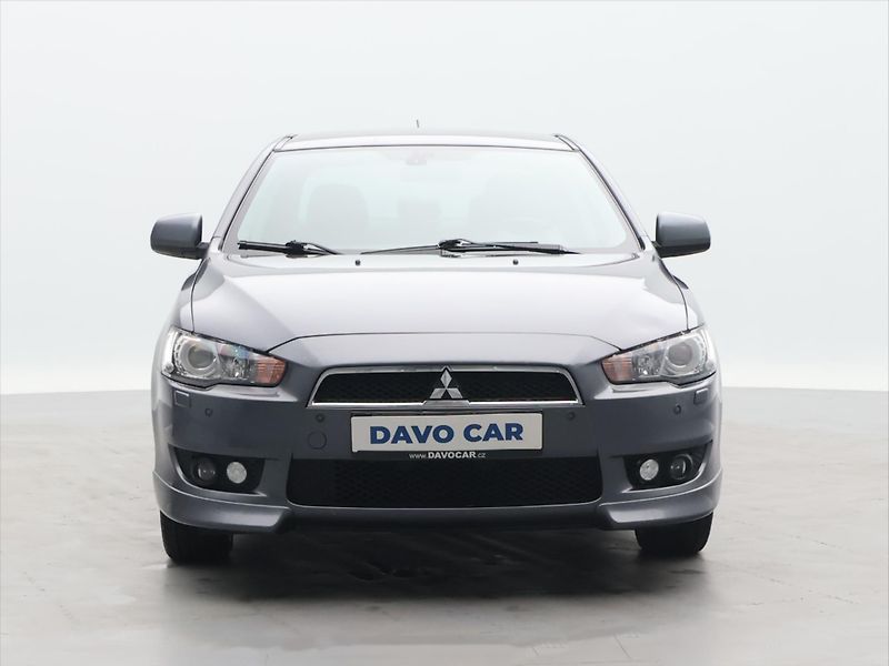 Mitsubishi Lancer 1.8 i 105kW Xenon Navi Kůže - fotka 2 z 31