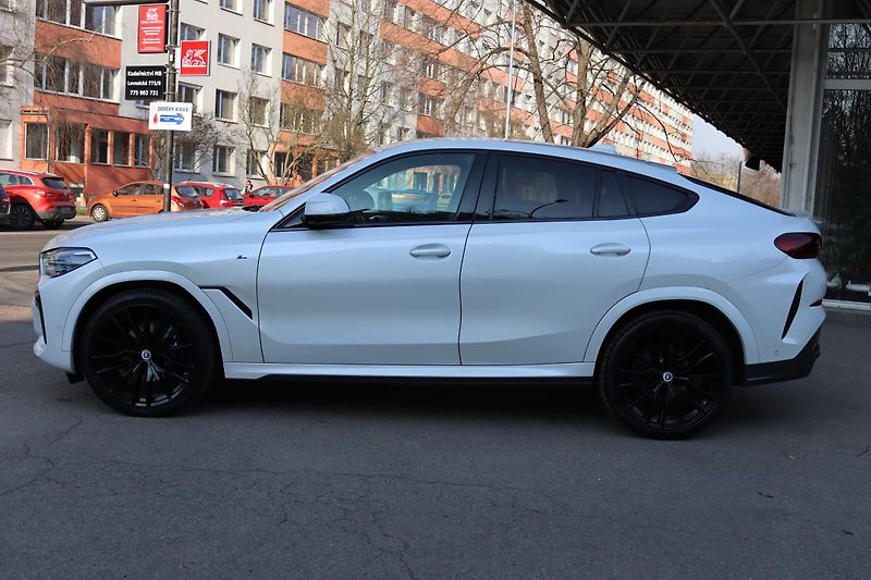BMW X6 XDRIVE 40i G06 M-PAKET 245kW - fotka 15 z 50