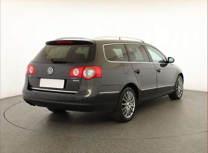 Volkswagen Passat (2008) Business 2.0 TDI, po STK - fotka 5 z 13