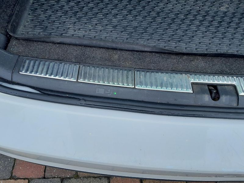 Škoda Superb (2018) 140kW 4x4 L&K WEBASTO-DPH - fotka 9 z 21