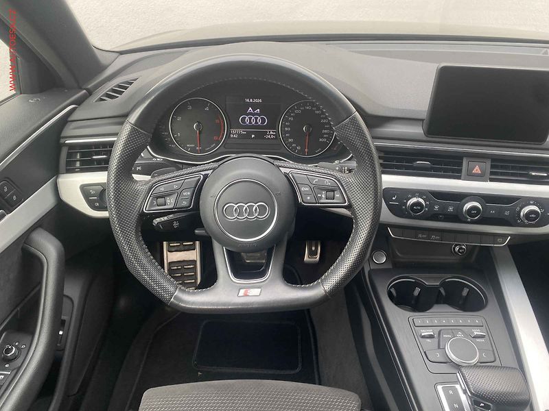 Audi A4 (2019) 2.0 TDi, S-line, AT, LED, TZ - fotka 11 z 18