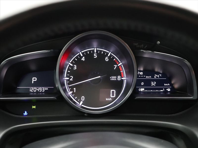 Mazda 3 2,0 G120 Automat Attraction - fotka 18 z 32