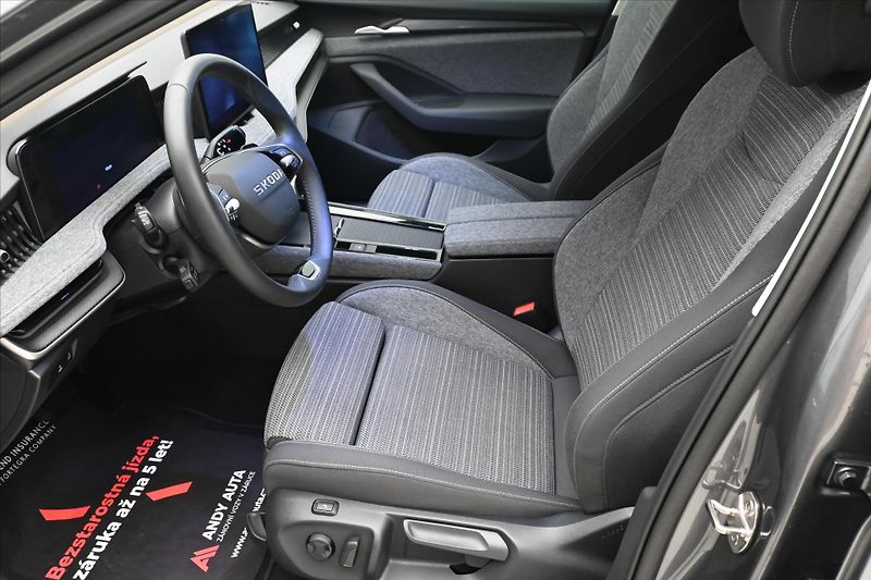 Škoda Superb 1,5 TSI 110kW DSG Selection Zá - fotka 13 z 33