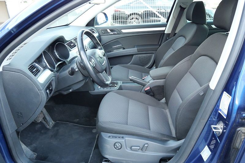 Škoda Superb - fotka 5 z 6
