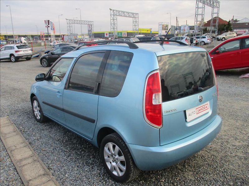 Škoda Roomster 1,2 TSI, klima, vyhř.sedadla, - fotka 8 z 21