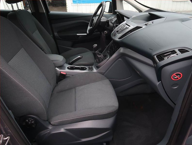 Ford C-MAX (2012) Trend 1.6 16V, Vyhř. sedaček - fotka 9 z 18