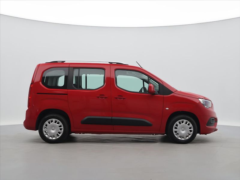 Opel Combo 1,5 CDTi 75kW Innovation CZ DP - fotka 8 z 27