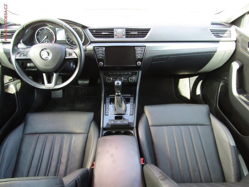 Škoda Superb (2015) 2.0 TDi, Style, DSG - fotka 8 z 22