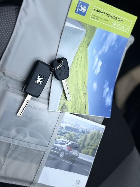 Peugeot 207 1,6 HDI KLIMA +SADA KOL 79tKm - fotka 16 z 25