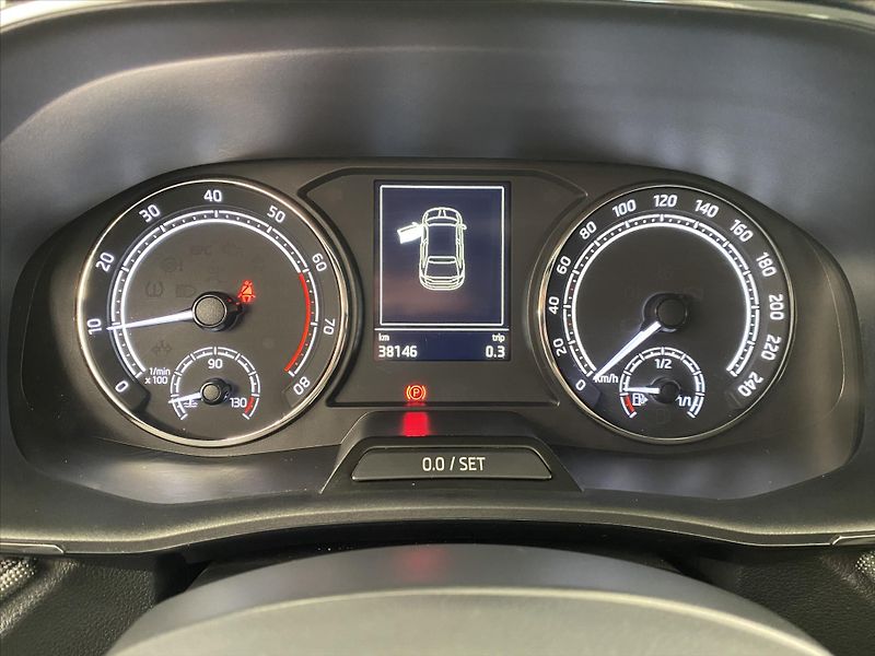 Škoda Fabia 1,0 TSI 81kW Style - fotka 11 z 24