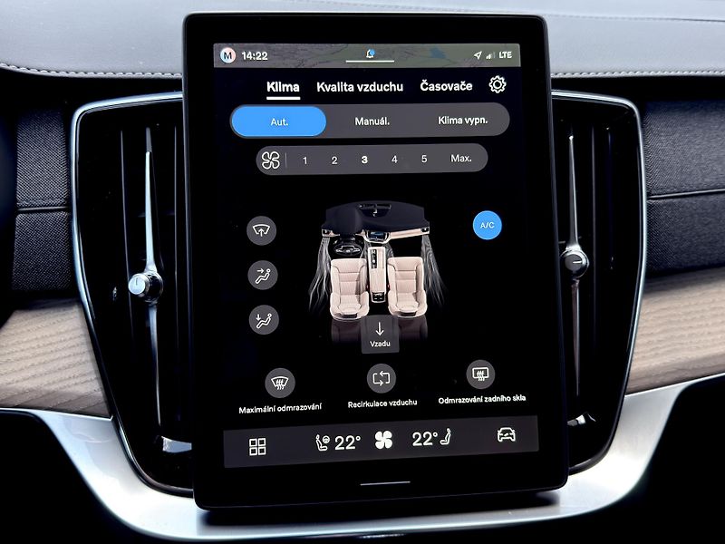 Volvo XC90 B5 AWD PLUS BRIGHT // 7M +kola - fotka 47 z 52