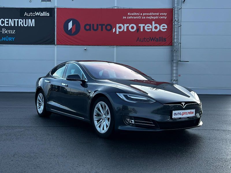 Tesla Model S 75 Business MCU2 Panorama - fotka 2 z 24