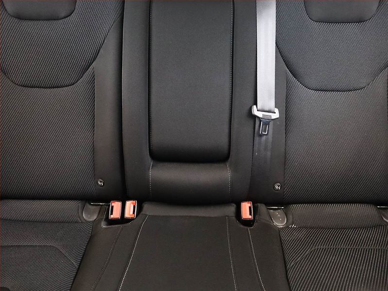 Ford Mondeo (2015) Titanium 2.0 TDCI, ČR,1.maj - fotka 8 z 19