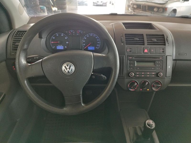 Volkswagen Polo (2007) 1,4i 59KW KLIMA CD EL.VÝ. SER. - fotka 18 z 38
