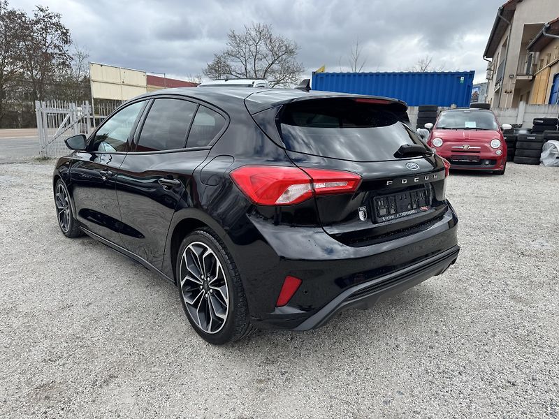 Ford Focus (2018) 2.0TDCi 110KW 1.Majitel ST  - fotka 7 z 34
