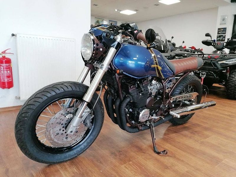 Yamaha XJ 600 (1986) CAFÉ RACER - STAVBA - fotka 1 z 19