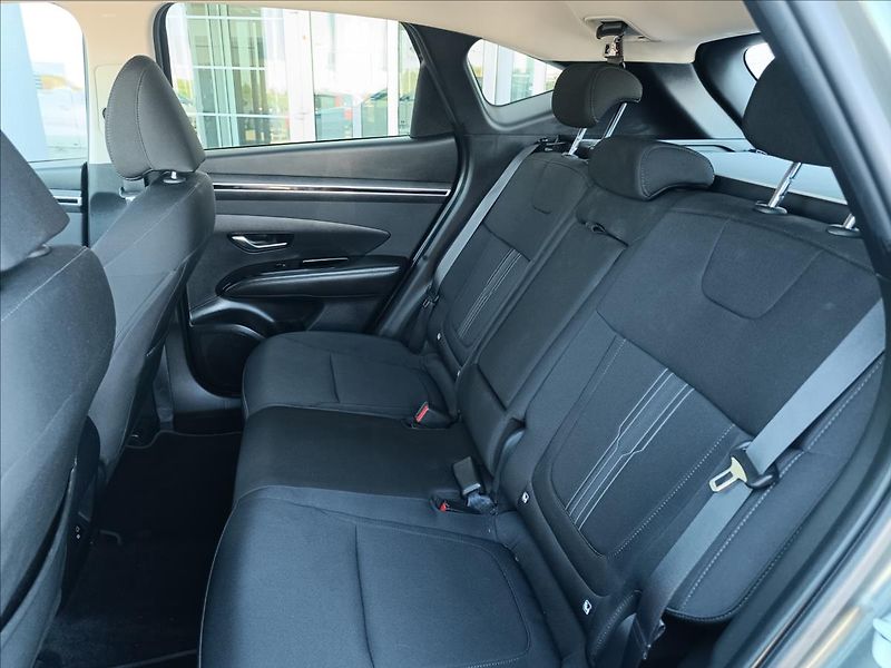 Hyundai Tucson 1,6 T-GDi 4X4 Smart - fotka 17 z 18