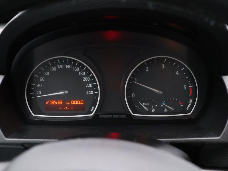 BMW X3 2,0 D xDrive 110kW Xenon Tažné - fotka 14 z 23